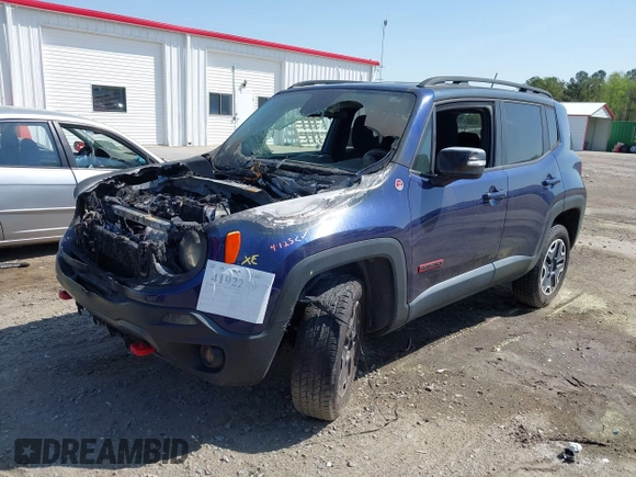 2017 Jeep Renegade Deserthawk z VIN ZACCJBCBXHPE70318, wystawiony jako IAAI lot #41922391 z przebiegiem Nie podano mil oraz . Historia ofert i sprzedaży dostępna na DreamBid. Obrazek 2.