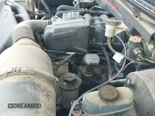 2001 Ford F-150 XL с VIN 1FTZX17271NB62308, выставлен на аукционе IAAI как лот 42908541 с пробегом 109 615 миль миль и . История ставок и продаж доступна на DreamBid. Изображение 19.