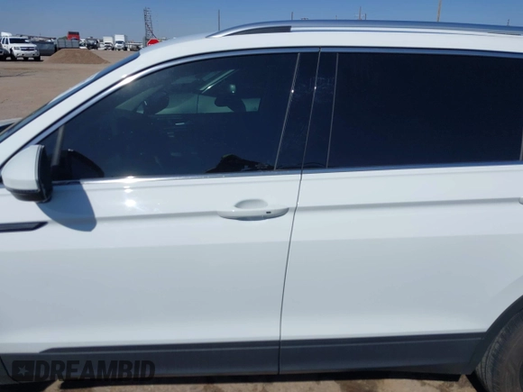 2022 Volkswagen Tiguan SE with VIN 3VV3B7AX8NM025052, listed as a IAAI auction lot 41987195 with 39,773 mi miles and . Bid and sale history available at DreamBid. Image 14.