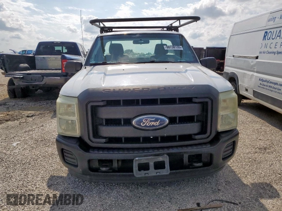 2011 Ford F-250 XL with VIN 1FTBF2A64BEA64604, listed as a Copart auction lot 60738135 with 194,087 mi miles and Salvage title. Bid and sale history available at DreamBid. Image 5.