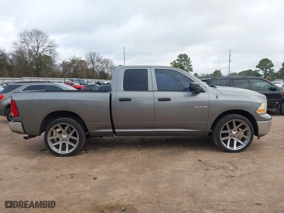 2010 Dodge Ram 1500 ST with VIN 1D7RB1GP2AS248756, listed as a IAAI auction lot 41478178 with 268,353 mi miles. Bid and sale history available at carsss.com. Image 13.
