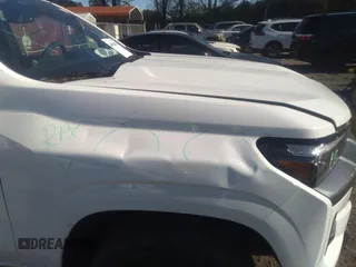 2024 Chevrolet Colorado 2WD LT z VIN 1GCPSCEKXR1255752, wystawiony jako IAAI lot #40898978 z przebiegiem 100 mil mil oraz . Historia ofert i sprzedaży dostępna na DreamBid. Obrazek 17.