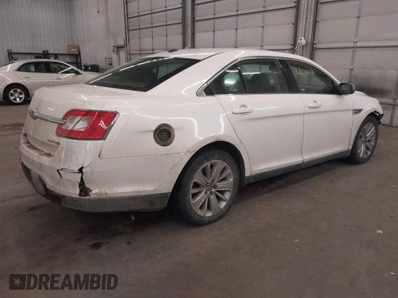 2011 Ford Taurus Limited z VIN 1FAHP2FW8BG185274, wystawiony jako IAAI lot #41681899 z przebiegiem 196 048 mil mil oraz . Historia ofert i sprzedaży dostępna na DreamBid. Obrazek 4.