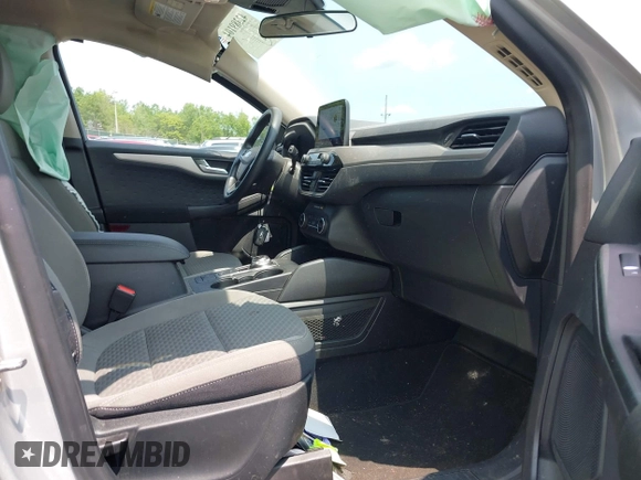2020 Ford Escape SE z VIN 1FMCU9G67LUA85265, wystawiony jako IAAI lot #42389104 z przebiegiem 66 608 mil mil oraz . Historia ofert i sprzedaży dostępna na DreamBid. Obrazek 5.