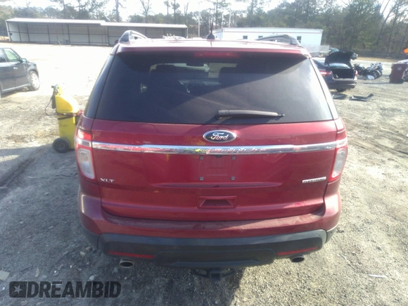 2014 Ford Explorer XLT with VIN 1FM5K7D89EGB61398, listed as a IAAI auction lot 41652715 with 180,785 mi miles. Bid and sale history available at carsss.com. Image 17.