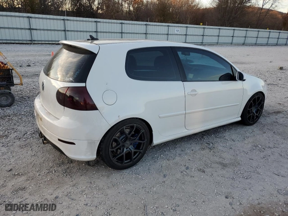 2008 Volkswagen R32 with VIN WVWKC71KX8W083647, listed as a Copart auction lot 82640254 with NaN miles and Salvage Title. Bid and sale history available at carsss.com. Image 3.