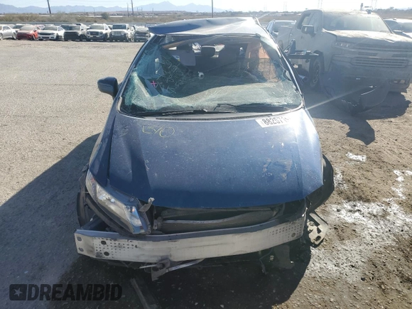 2014 Honda Civic LX z VIN 19XFB2F5XEE069182, wystawiony jako Copart lot #88257195 z przebiegiem Nie podano mil oraz Szkoda całkowita • Salvage title. Historia ofert i sprzedaży dostępna na DreamBid. Obrazek 5.