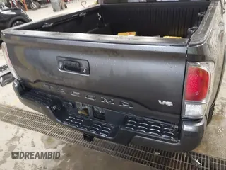 2021 Toyota Tacoma SR z VIN 3TMCZ5AN2MM444249, wystawiony jako IAAI lot #41942146 z przebiegiem 59 429 mil mil oraz . Historia ofert i sprzedaży dostępna na DreamBid. Obrazek 17.