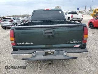 2002 Chevrolet Silverado 1500HD LS z VIN 1GCGC13U72F124518, wystawiony jako Copart lot #72606104 z przebiegiem 247 796 mil mil oraz Szkoda całkowita • Salvage title. Historia ofert i sprzedaży dostępna na DreamBid. Obrazek 6.
