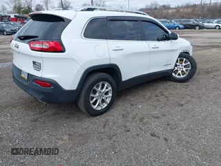 2017 Jeep Cherokee Latitude with VIN 1C4PJMCS7HW635967, listed as a IAAI auction lot 41742842 with 54,782 mi miles and . Bid and sale history available at DreamBid. Image 4.