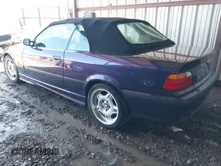 1999 BMW 3 Series M3 z VIN WBSBK0333XEC40127, wystawiony jako IAAI lot #42167656 z przebiegiem 95 688 mil mil oraz . Historia ofert i sprzedaży dostępna na DreamBid. Obrazek 3.