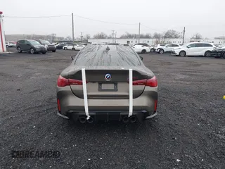 2023 BMW 4 Series z VIN WBS63AZ00PCL29096, wystawiony jako IAAI lot #41944007 z przebiegiem 2 988 mil mil oraz . Historia ofert i sprzedaży dostępna na DreamBid. Obrazek 16.