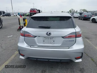 2016 Lexus CT 200h with VIN JTHKD5BH8G2268613, listed as a IAAI auction lot 42034614 with 91,778 mi miles and . Bid and sale history available at carsss.com. Image 17.