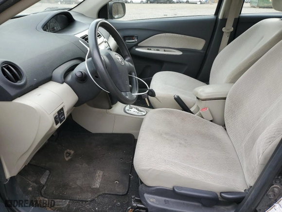 2008 Toyota Yaris with VIN JTDBT923081266930, listed as a Copart auction lot 52697095 with 186,521 mi miles and Clean Title. Bid and sale history available at carsss.com. Image 8.