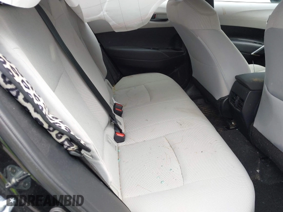 2022 Toyota Corolla Cross L with VIN 7MUAAABG6NV032964, listed as a IAAI auction lot 42458401 with 33,777 mi miles and . Bid and sale history available at DreamBid. Image 8.