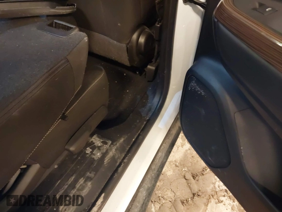 2022 GMC Acadia SLE z VIN 1GKKNRL41NZ130406, wystawiony jako IAAI lot #41471864 z przebiegiem 36 430 mil mil oraz . Historia ofert i sprzedaży dostępna na DreamBid. Obrazek 8.