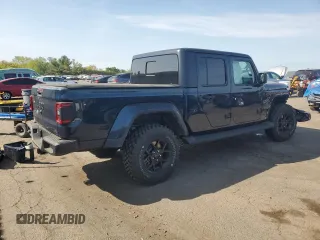 2025 Jeep Gladiator Willys z VIN 1C6PJTAG9SL512776, wystawiony jako Copart lot #55458875 z przebiegiem 1 006 mil mil oraz Szkoda całkowita • Salvage title. Historia ofert i sprzedaży dostępna na DreamBid. Obrazek 3.