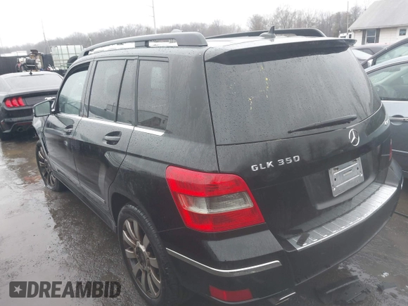2011 Mercedes-Benz GLK 350 z VIN WDCGG8HB6BF608128, wystawiony jako IAAI lot #41447409 z przebiegiem 131 983 mil mil oraz . Historia ofert i sprzedaży dostępna na DreamBid. Obrazek 3.