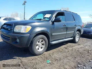 2007 Toyota Sequoia SR5 with VIN 5TDBT44A87S290070, listed as a IAAI auction lot 42069751 with 265,403 mi miles. Bid and sale history available at carsss.com. Image 17.