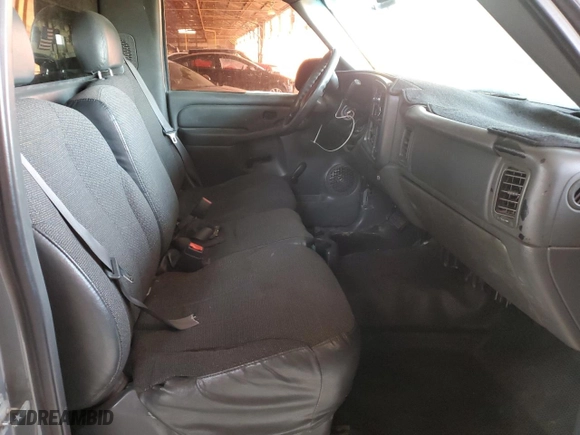 2004 Chevrolet Silverado 1500 LS with VIN 1GCEC14T94E230930, listed as a Copart auction lot 52877205 with 0 mi miles and Clean Title. Bid and sale history available at carsss.com. Image 10.