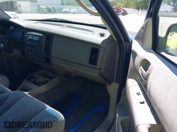 2003 Dodge Dakota SLT with VIN 1D7HL48N63S158682, listed as a IAAI auction lot 41964332 with 278,390 mi miles. Bid and sale history available at carsss.com. Image 5.