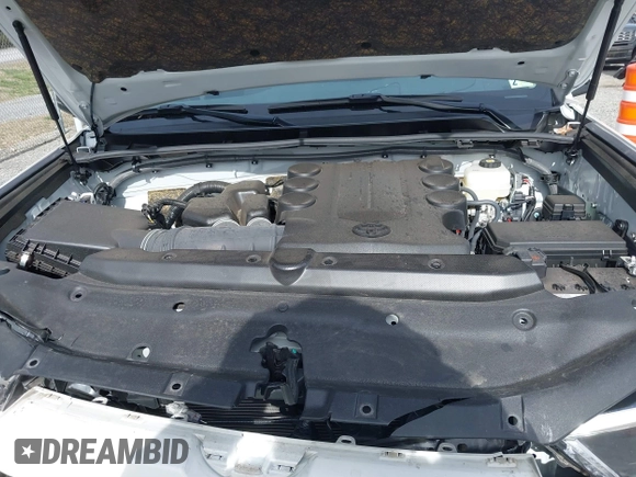 2024 Toyota 4Runner SR5 Premium z VIN JTENU5JR7R6245422, wystawiony jako IAAI lot #41863652 z przebiegiem 12 991 mil mil oraz . Historia ofert i sprzedaży dostępna na DreamBid. Obrazek 10.