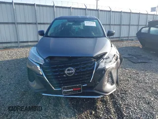 2024 Nissan Kicks S z VIN 3N1CP5BV4RL584579, wystawiony jako IAAI lot #42138648 z przebiegiem 9 909 mil mil oraz . Historia ofert i sprzedaży dostępna na DreamBid. Obrazek 12.