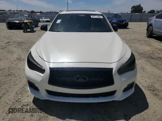 2016 Infiniti Q50 Premium with VIN JN1EV7AP0GM301403, listed as a Copart auction lot 63711085 with 106,226 mi miles and Clean title. Bid and sale history available at DreamBid. Image 5.