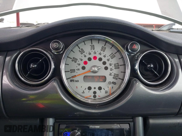 2006 MINI Hardtop S with VIN WMWRE33546TJ40154, listed as a IAAI auction lot 41924257 with 109,158 mi miles and . Bid and sale history available at DreamBid. Image 7.