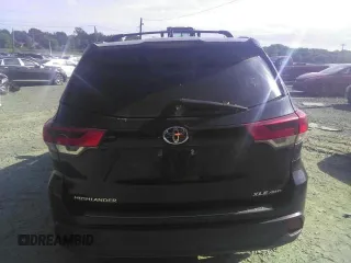 2019 Toyota Highlander SE z VIN 5TDJZRFH6KS587607, wystawiony jako Copart lot #73529944 z przebiegiem Nie podano mil oraz Szkoda całkowita • Salvage title. Historia ofert i sprzedaży dostępna na DreamBid. Obrazek 6.