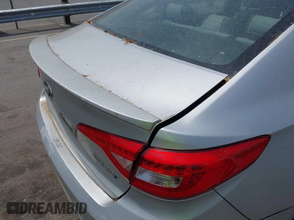 2015 Hyundai Sonata Sport with VIN 5NPE34AB1FH093398, listed as a IAAI auction lot 42178214 with 172,018 mi miles and . Bid and sale history available at carsss.com. Image 6.