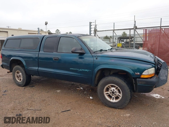 1998 Dodge Dakota SLT with VIN 1B7GG22Y9WS723805, listed as a IAAI auction lot 41289779 with 234,324 mi miles. Bid and sale history available at carsss.com. Image 1.