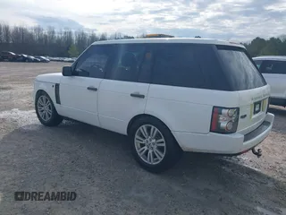 2011 Land Rover Range Rover HSE Lux z VIN SALMF1D43BA354314, wystawiony jako IAAI lot #41506501 z przebiegiem 171 302 mil mil oraz . Historia ofert i sprzedaży dostępna na DreamBid. Obrazek 3.