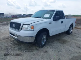 2007 Ford F-150 XL z VIN 1FTRF12W07NA59933, wystawiony jako IAAI lot #42491520 z przebiegiem Nie podano mil oraz . Historia ofert i sprzedaży dostępna na DreamBid. Obrazek 2.