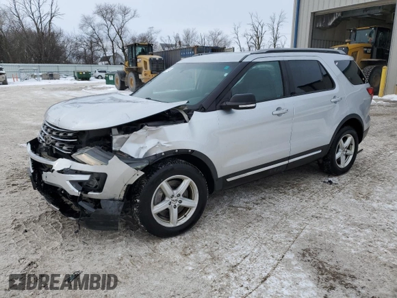 2017 Ford Explorer XLT with VIN 1FM5K8D88HGA68687, listed as a Copart auction lot 44532115 with 147,117 mi miles and Non Repairable. Bid and sale history available at carsss.com. Image 1.