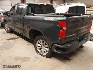2020 Chevrolet Silverado 1500 Custom with VIN 1GCPYBEK2LZ272823, listed as a IAAI auction lot 41655861 with 96,583 mi miles. Bid and sale history available at carsss.com. Image 3.