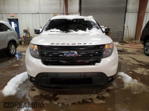 2014 Ford Explorer Sport with VIN 1FM5K8GT0EGC33904, listed as a Copart auction lot 45291215 with 155,005 mi miles and Clean title. Bid and sale history available at DreamBid. Image 5.