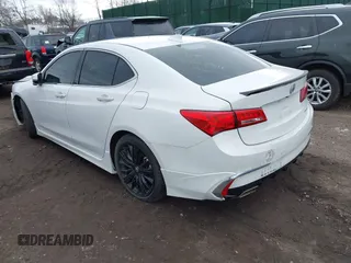 2019 Acura TLX w/Advance Pkg with VIN 19UUB3F84KA003847, listed as a IAAI auction lot 41735006 with 999,999 mi miles. Bid and sale history available at carsss.com. Image 3.