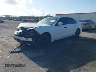 2024 BMW 7 Series 740i с VIN WBA23EH00RCP27147, выставлен на аукционе IAAI как лот 41932339 с пробегом 16 740 миль миль и . История ставок и продаж доступна на DreamBid. Изображение 17.