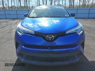 2019 Toyota C-HR XLE z VIN NMTKHMBXXKR081574, wystawiony jako Copart lot #51538735 z przebiegiem 55 345 mil mil oraz Tytuł czysty. Historia ofert i sprzedaży dostępna na DreamBid. Obrazek 5.