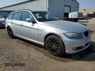 2011 BMW 3 Series 328i xDrive with VIN WBAUU3C55BA542400, listed as a Copart auction lot 70725714 with 122,510 mi miles and Clean Title. Bid and sale history available at DreamBid. Image 4.