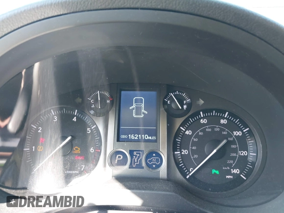 2013 Lexus GX 460 Premium z VIN JTJJM7FX8D5063276, wystawiony jako IAAI lot #41922536 z przebiegiem 162 110 mil mil oraz . Historia ofert i sprzedaży dostępna na DreamBid. Obrazek 7.