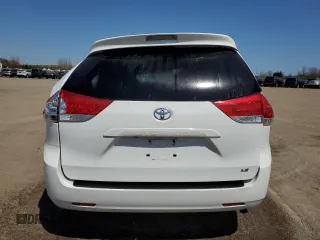 2014 Toyota Sienna LE AAS with VIN 5TDKK3DC3ES478801, listed as a Copart auction lot 56035165 with 163,271 mi miles and Non repairable. Bid and sale history available at DreamBid. Image 6.