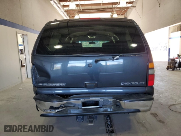 2005 Chevrolet Suburban LT with VIN 3GNEC16Z55G100887, listed as a Copart auction lot 81696084 with 159,091 mi miles and Salvage Title. Bid and sale history available at carsss.com. Image 6.