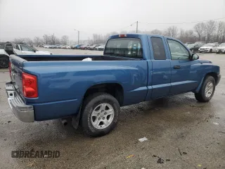 2005 Dodge Dakota SLT with VIN 1D7HE42K85S149686, listed as a Copart auction lot 44720795 with 113,369 mi miles and Salvage Title. Bid and sale history available at carsss.com. Image 3.