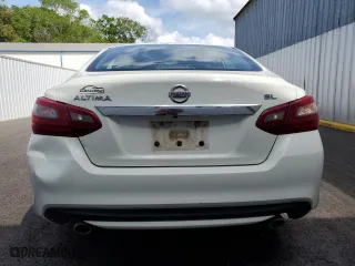 2018 Nissan Altima 2.5 SL with VIN 1N4AL3AP4JC189945, listed as a Copart auction lot 51815595 with 175,495 mi miles and Clean Title. Bid and sale history available at carsss.com. Image 6.