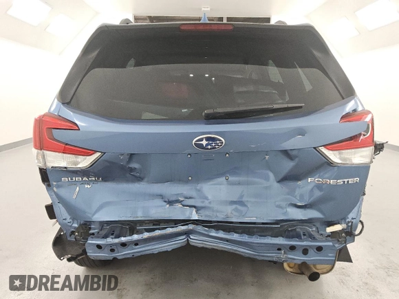 2022 Subaru Forester Premium with VIN JF2SKADC2NH444536, listed as a Copart auction lot 55051115 with 52,465 mi miles and Salvage title. Bid and sale history available at DreamBid. Image 6.