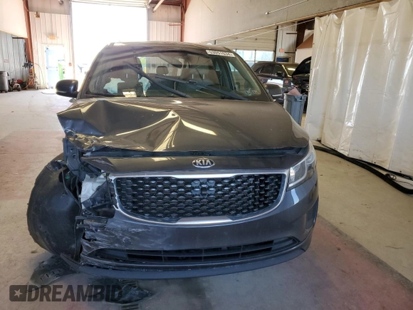 2015 Kia Sedona LX with VIN KNDMB5C15F6067101, listed as a Copart auction lot 53051634 with 151,334 mi miles and Salvage Title. Bid and sale history available at carsss.com. Image 5.