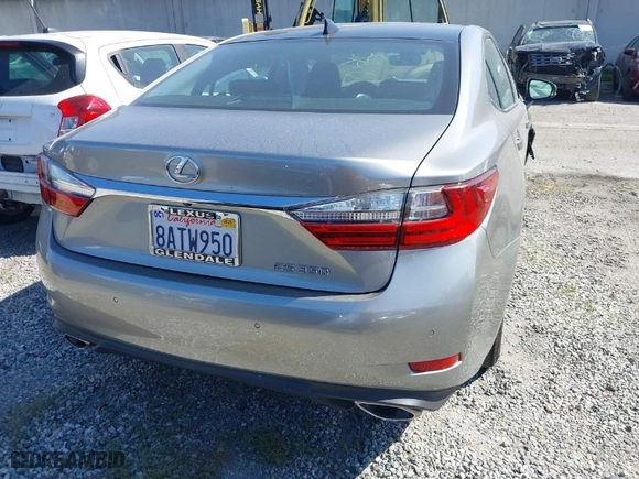 2018 Lexus ES with VIN 58ABK1GG0JU079972, listed as a IAAI auction lot 41865225 with 36,620 mi miles. Bid and sale history available at carsss.com. Image 17.