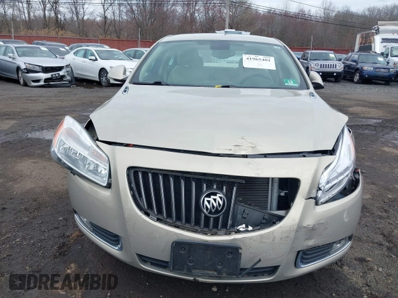 2012 Buick Regal with VIN 2G4GR5EK1C9141211, listed as a IAAI auction lot 41965401 with 31,941 mi miles. Bid and sale history available at carsss.com. Image 12.